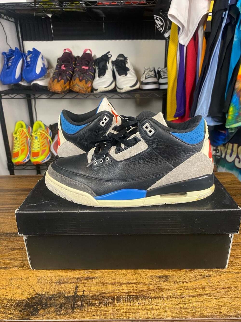 Air Jordan 3 Retro OG Rare Air size 8.5 OG All black noir/red/royal blue